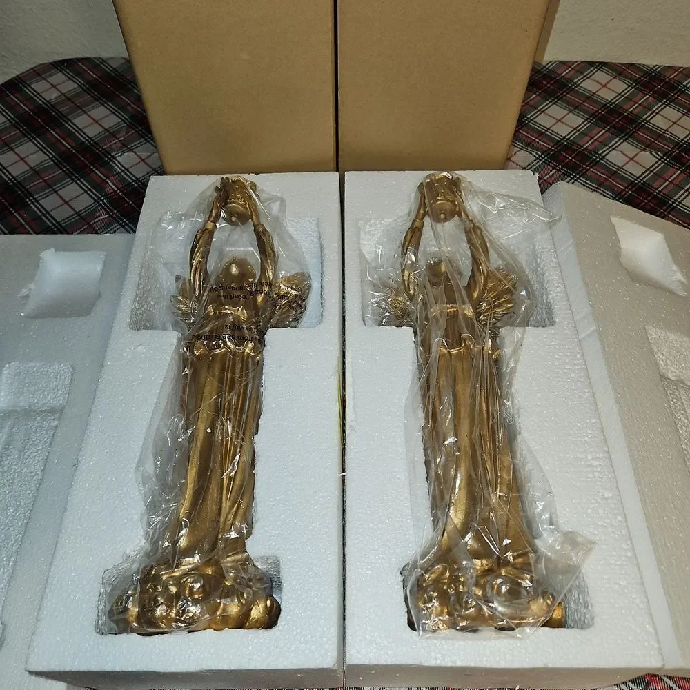 Victorian Trading Company angel candle